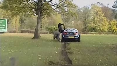 Course poursuite entre la police et des trafiquants de drogue en BMW i8