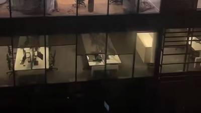 BBC News : L'impressionnante configuration multi-écrans qui pilote l'information mondiale