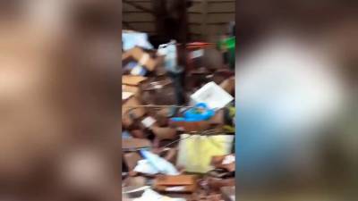 Découverte énigmatique : un livreur Amazon face à des centaines de colis jamais ouverts